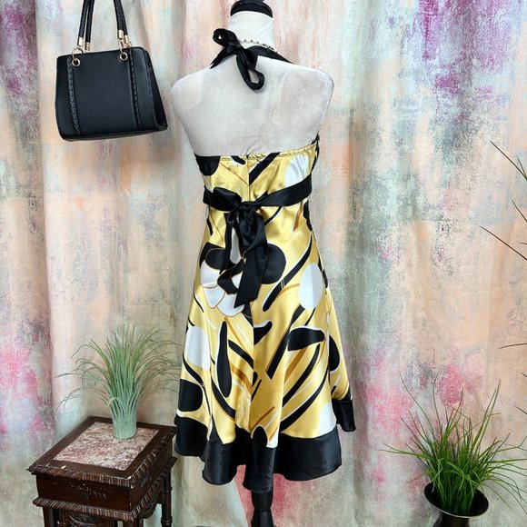 📌Three Pink Hearts Neck-Holder Dress with Mesh Ending Underskirt - Picture 2 of 16